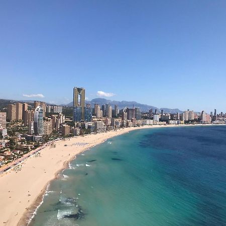 Apartamento Frente Al Mar Benidorm Luaran gambar
